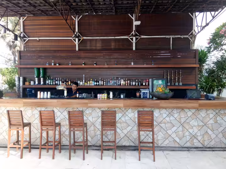 bar di Vue Beach Club Canggu