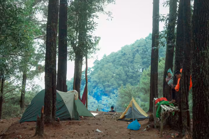 camping di Curug Cipeuteuy