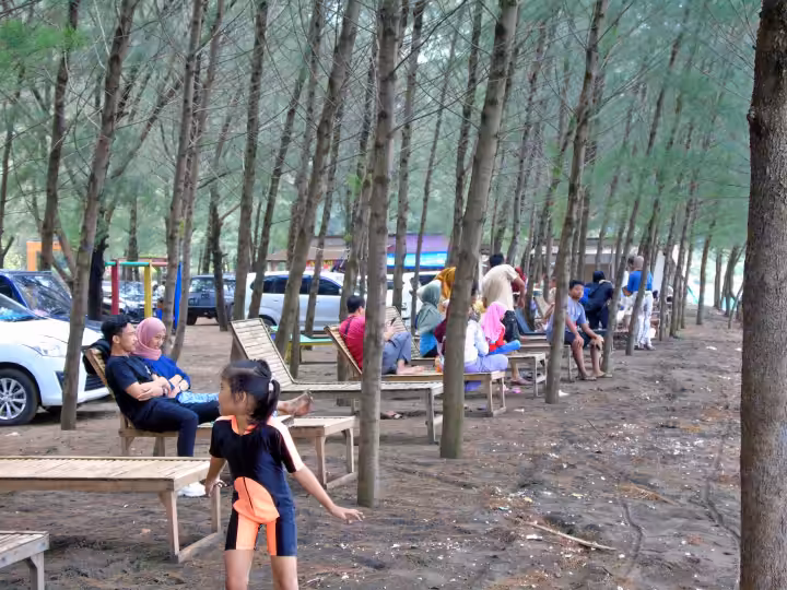 fasilitas di Pantai Jodo Batang