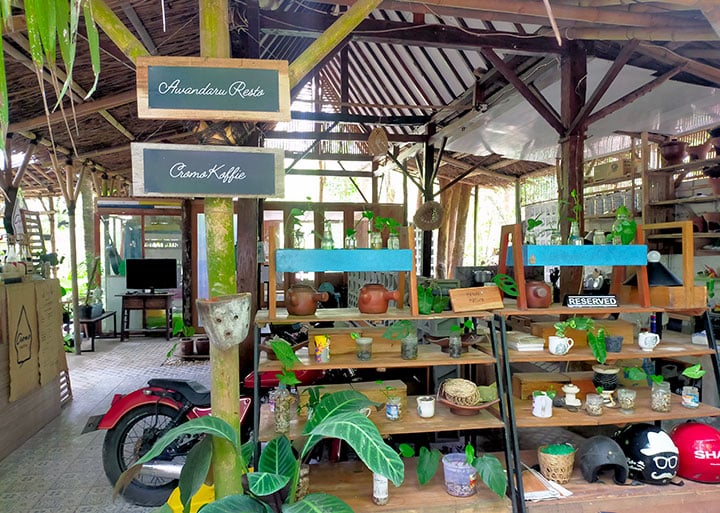 lokasi awandaru village
