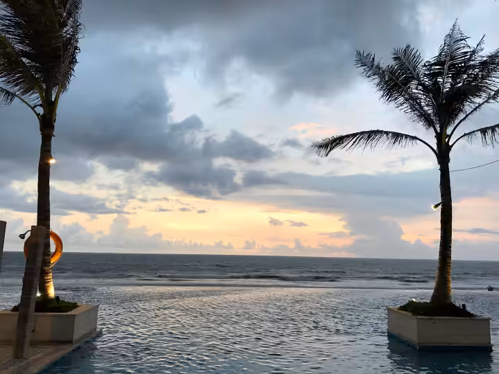 view laut di Vue Beach Club Canggu