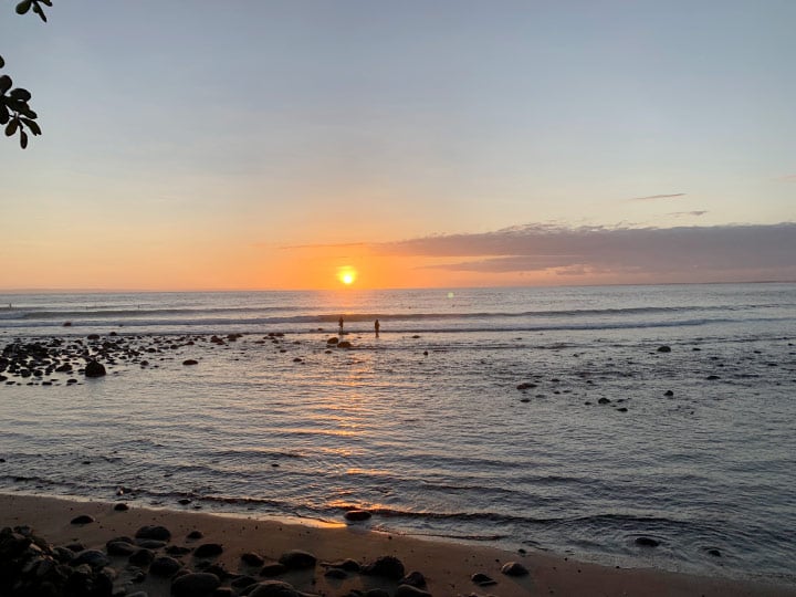 sunset di Pantai Medewi Bali