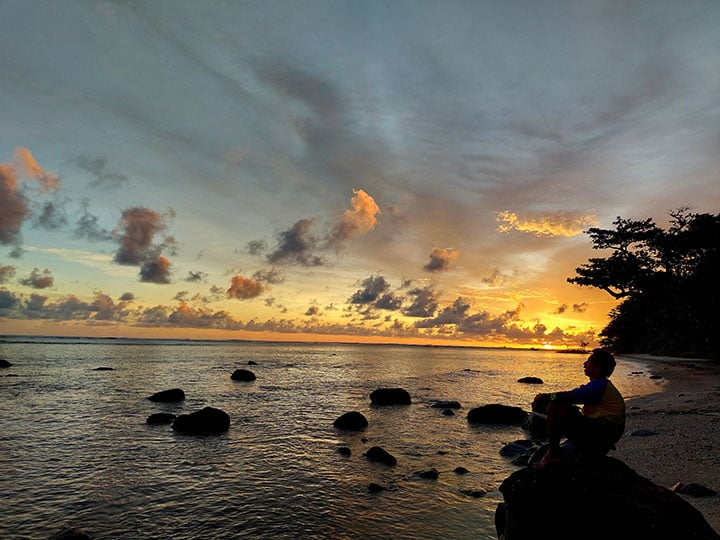 sunset di pantai sancang cijeruk