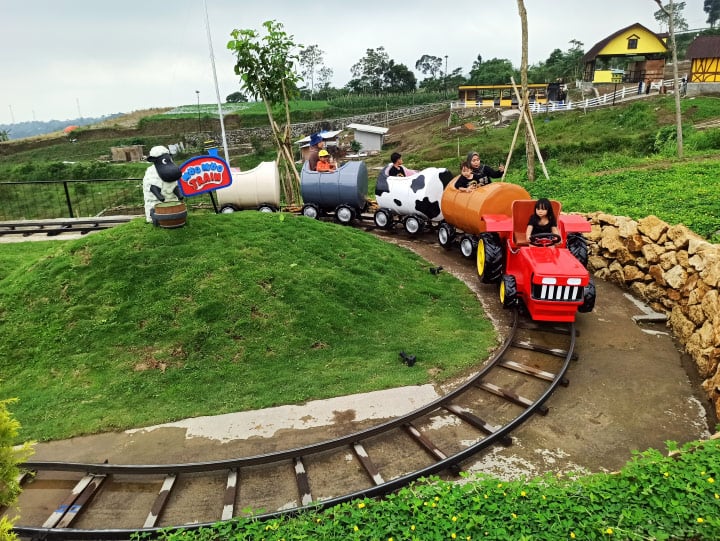 wahana Cepogo Cheese Park
