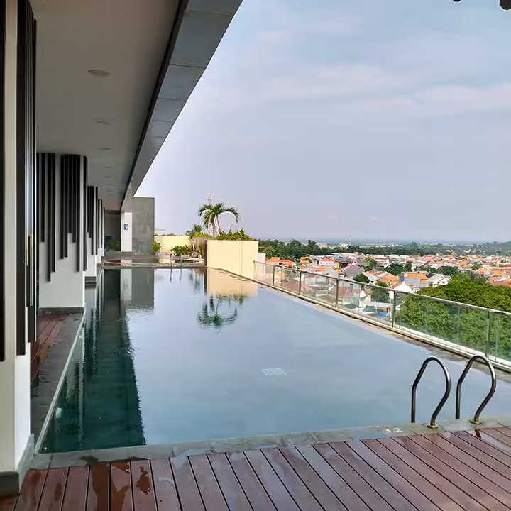 ASTON INN Gresik foto spa dan kolam renang