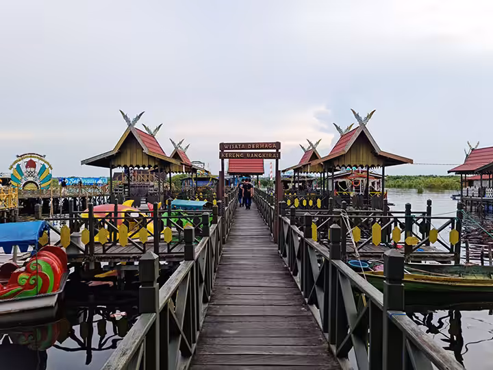 Dermaga Kereng Bangkirai