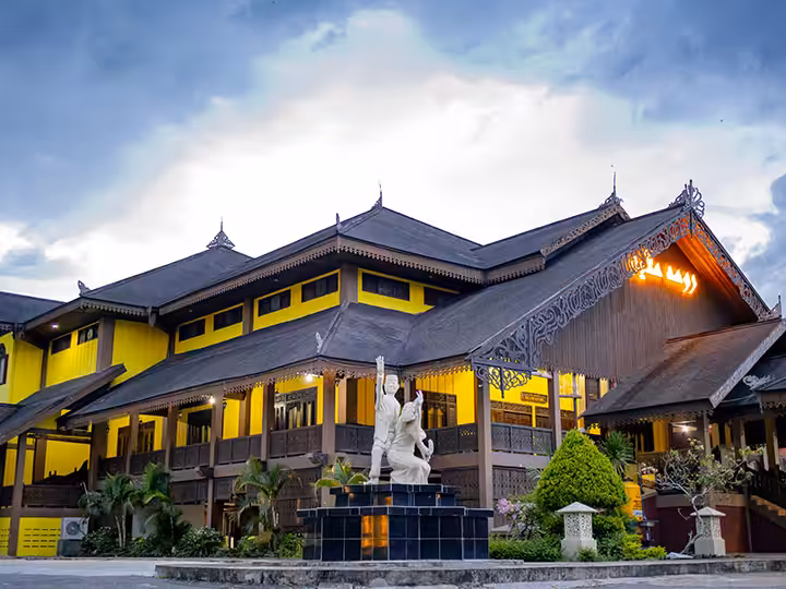 Rumah Adat Melayu Pontianak