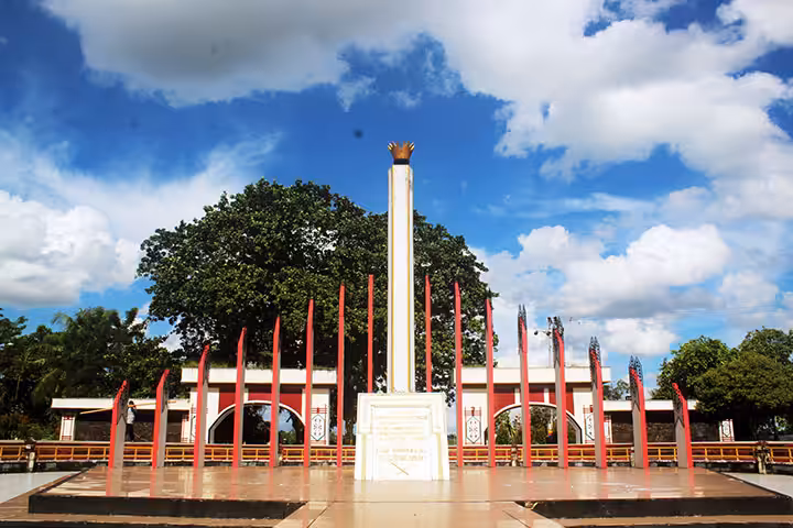 Tugu Soekarno Palangkaraya