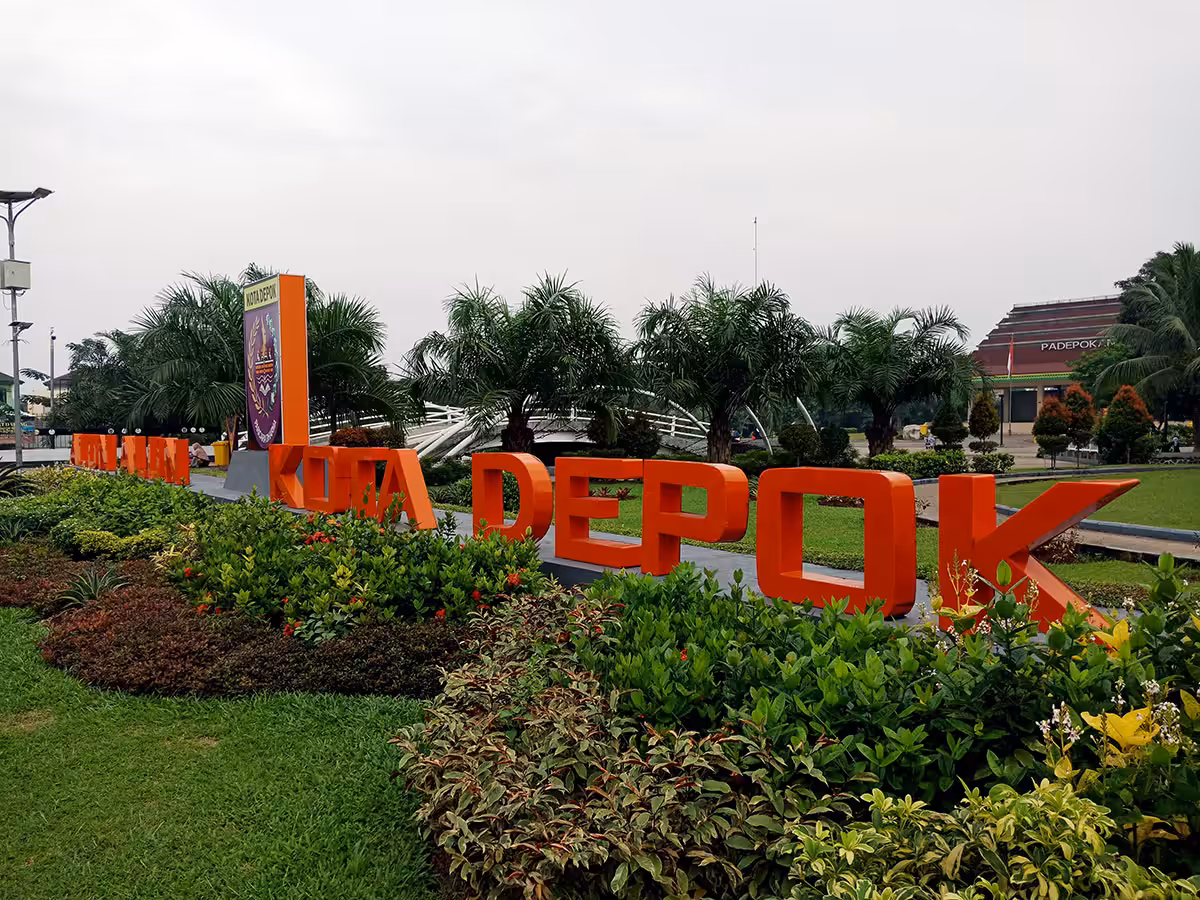 alun alun depok dimana