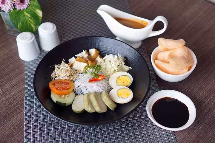 aston madiun hotel foto menu restoran