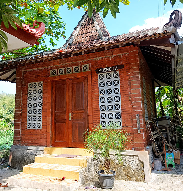 fasilitas dan sejarah Kampung Batik Giriloyo