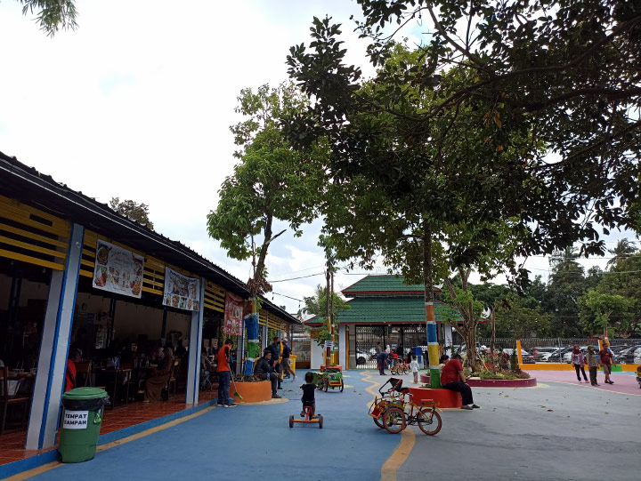kantin di Cibubur Garden
