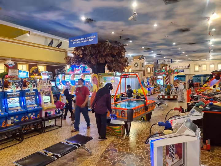 fun world Solo Square