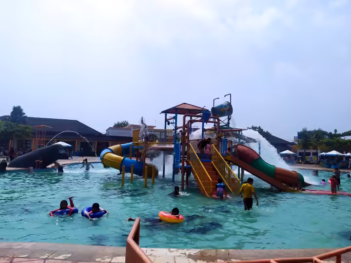 kolam anak Funpark Rajeg waterpark