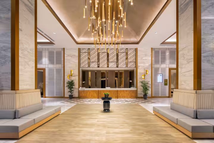 lobby Swiss Belhotel Solo