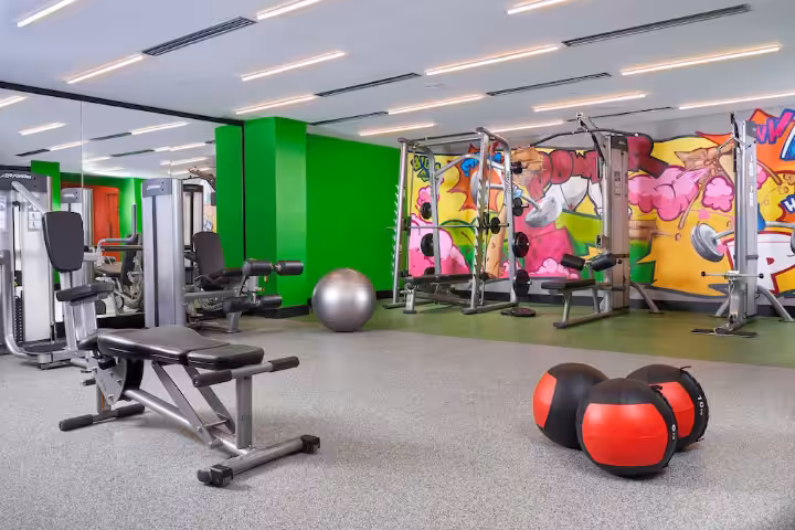 pusat kebugaran Hard Rock Hotel Bali