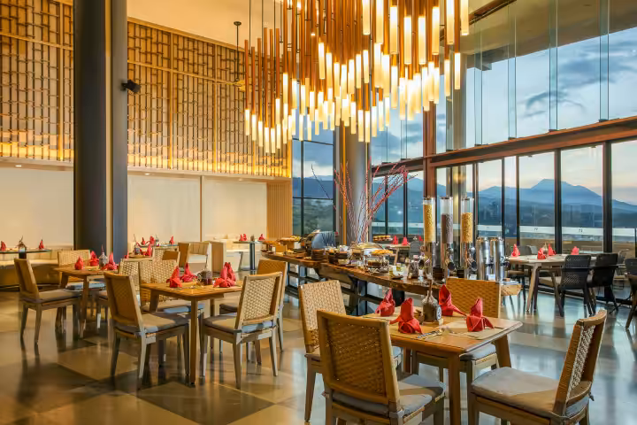 restoran di Swiss Belresort Dago Heritage