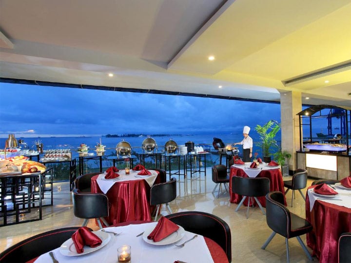 restoran di Swiss Belhotel Makassar