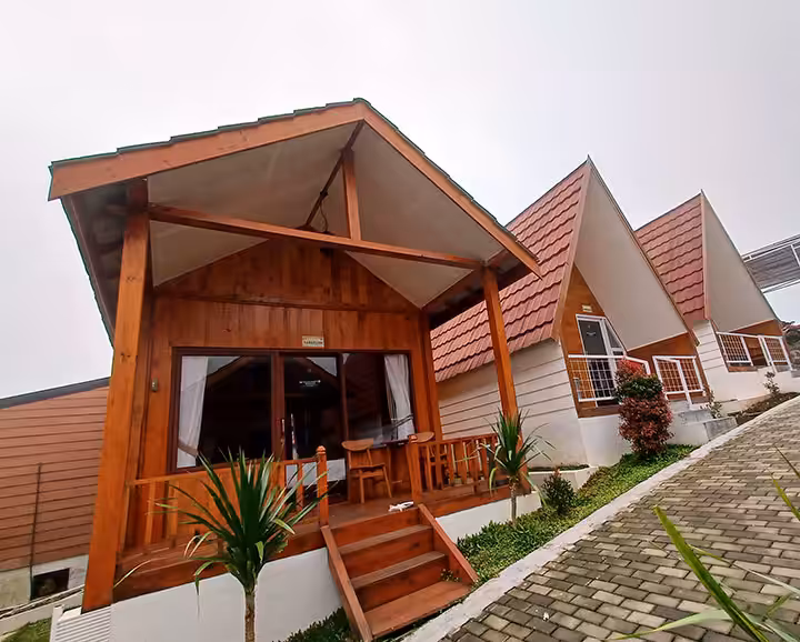 D'Lawu Bistro & Mountain Cottage