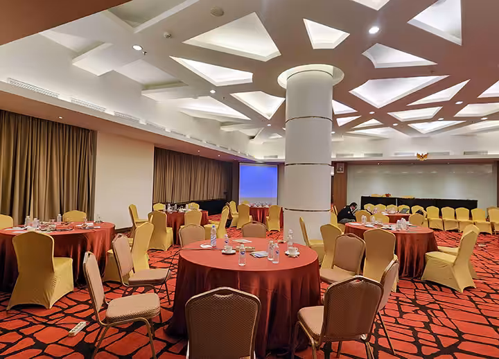 Grand Zuri BSD ballroom