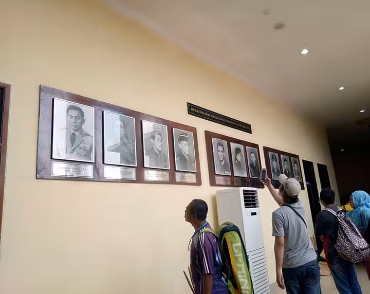 Monumen Pancasila Sakti terletak di daerah