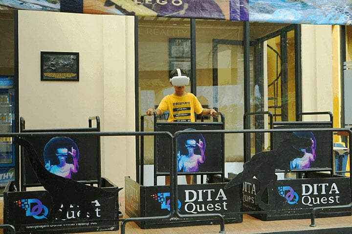 bioskop vr di Wisata Garut Dinoland