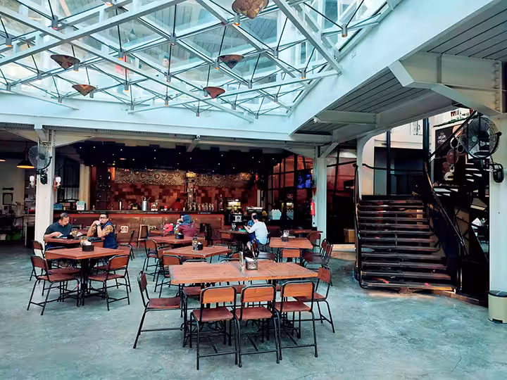 Silol Coffee & Eatery