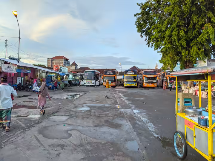 fasilitas di Makam Sunan Kalijaga Demak