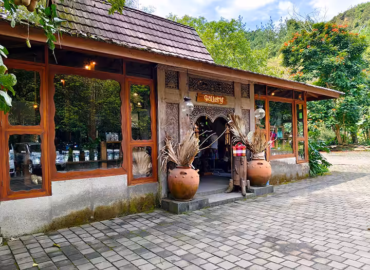 imah seniman lembang bandung