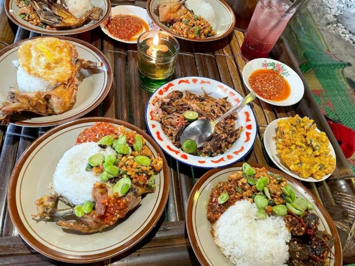 menu di Sego Sambel Cak Uut Malang