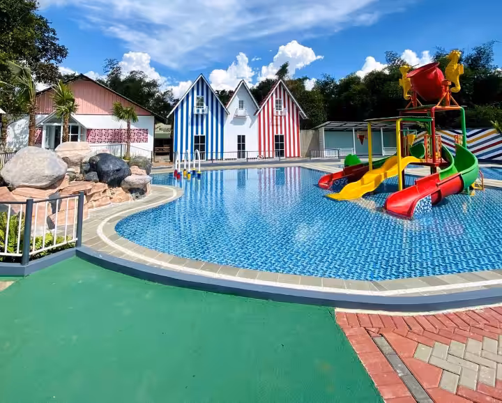 waterpark di Wisata Alam OASIS Sukabumi