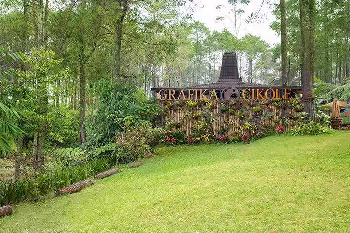 Terminal Wisata Grafika Cikole
