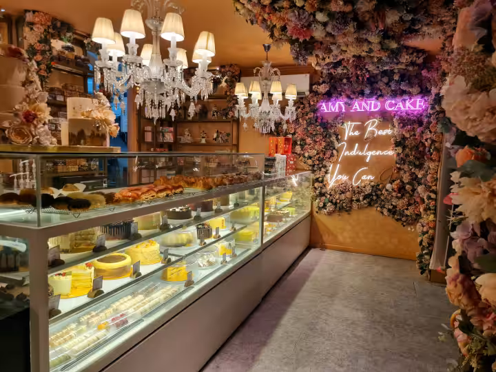 Amy And Cake Bintaro