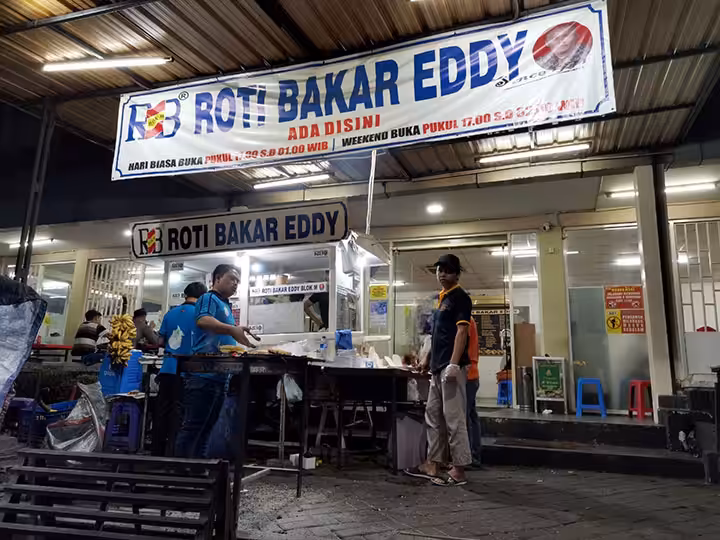 Roti Bakar Eddy Blok M