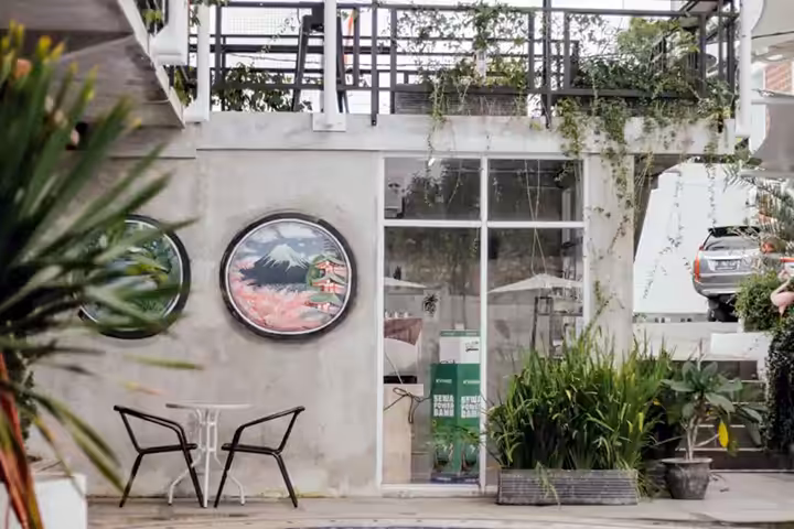 Tempat nongkrong kekinian di Sentul