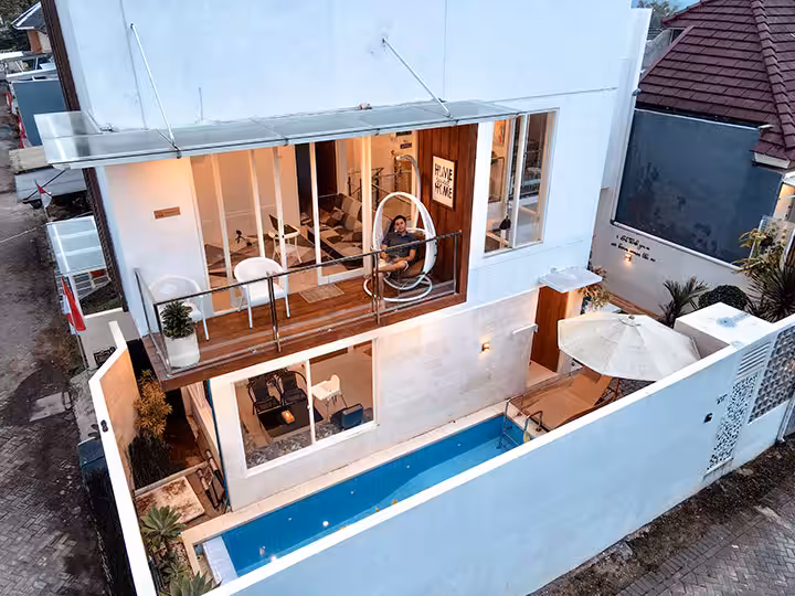 White House Villa Batu