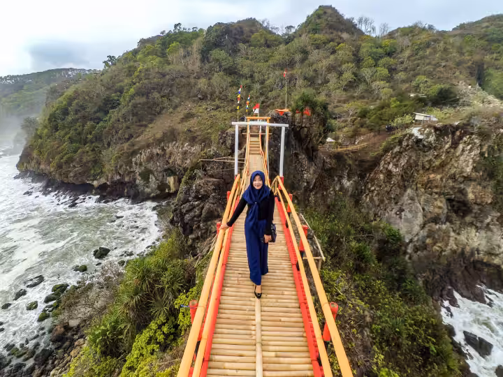 fasilitas di pantai lampon kebumen