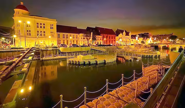 kali besar kota tua jakarta