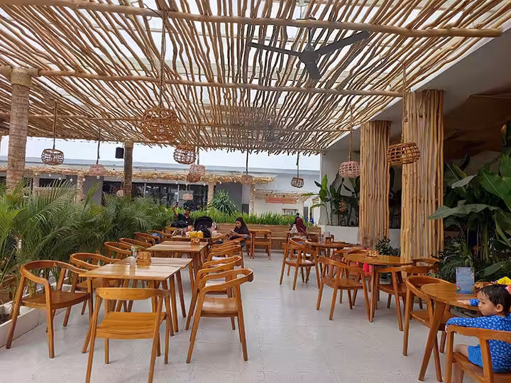 restoran di Tropikana Waterpark Cimone Tangerang