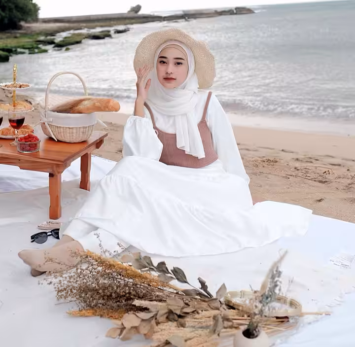 OOTD ke Pantai Outfit Serba Putih