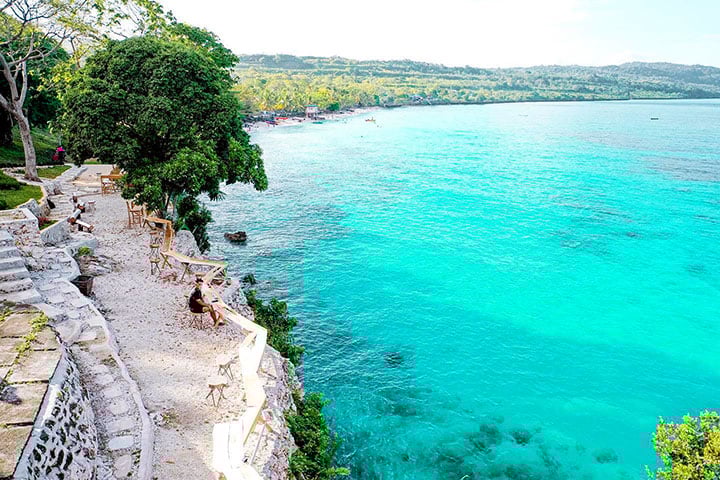Fasilitas Pantai Nirwana Baubau