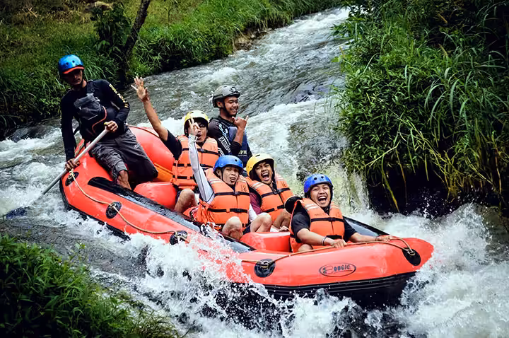 tempat rafting terbaik