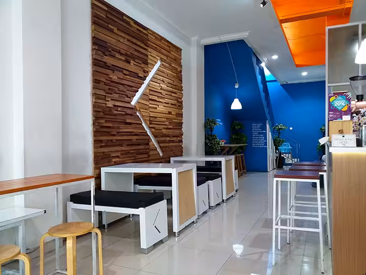 Kemenday Cofee and Co-Working