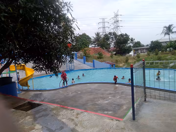 Kolam Renang Cibuluh