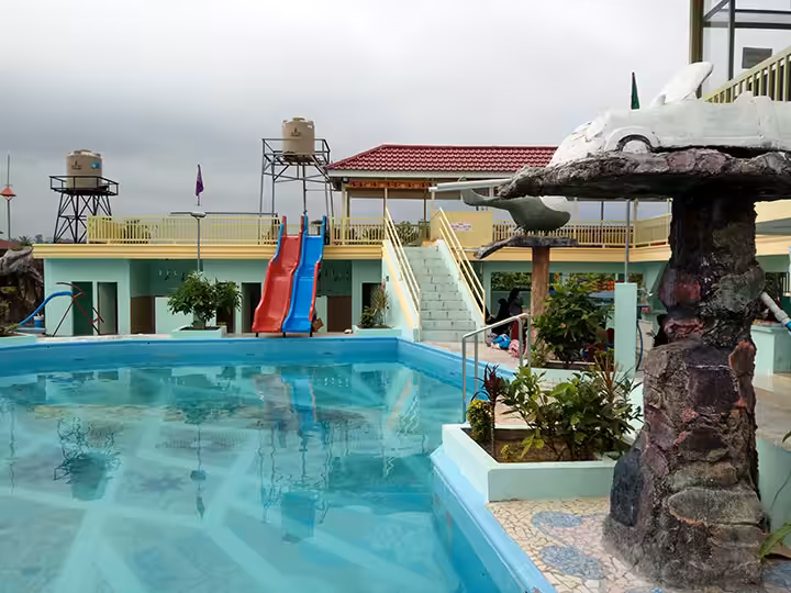 Kolam Renang Zavtasza