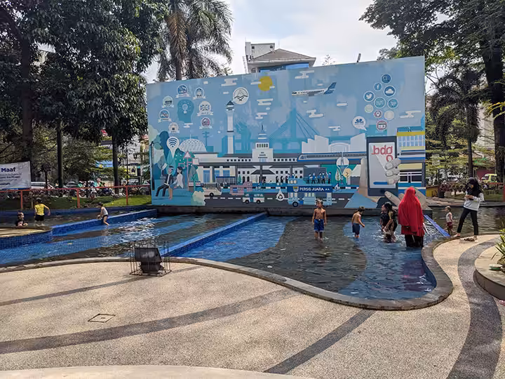 mini pool Taman Sejarah BAndung
