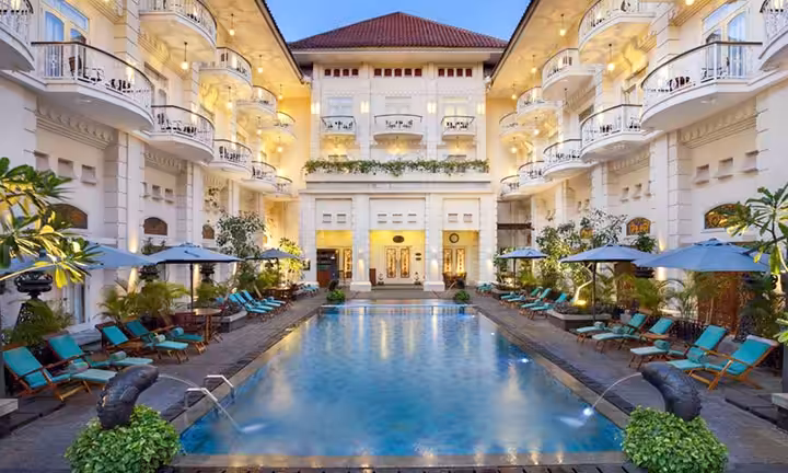 perbedaan hotel dan resort