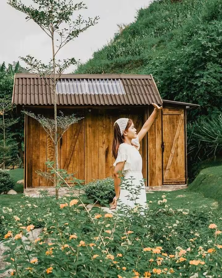 Taman Rustic Market Rock Riverside